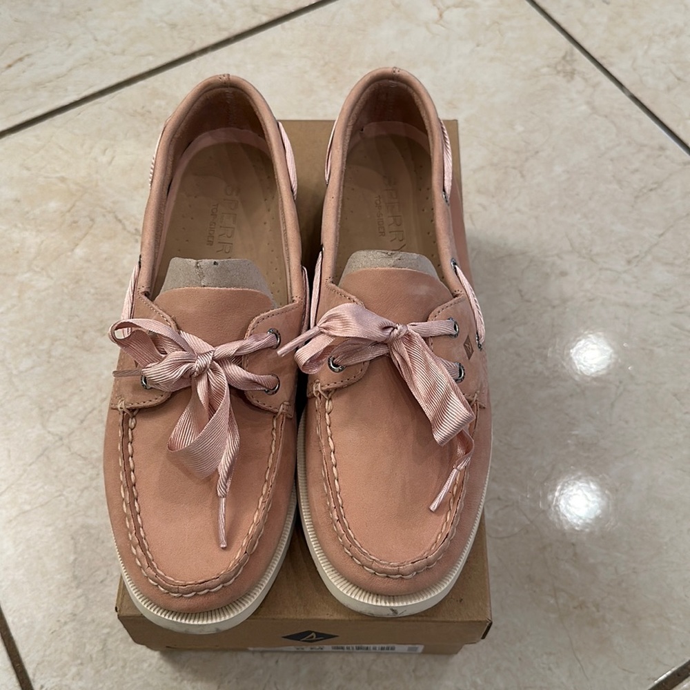 Sperry Rose Satin Lace Shoes